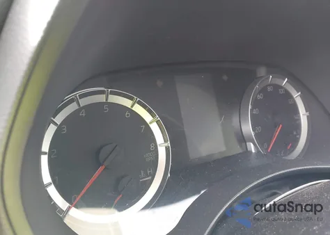 2021 Toyota Highlander Le z USA, uszkodzony, nr VIN 5TDZZRAH3MS074747